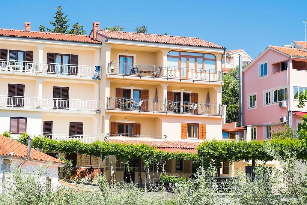 Apartments Iva Krk Town
